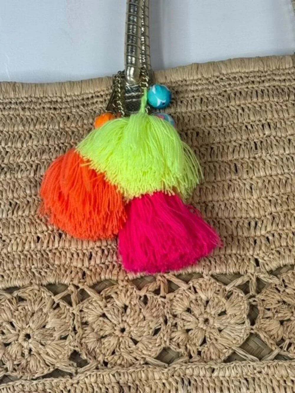 Lilly Pulitzer RIVIERA Woven Straw Tote Bag Rolled Gold Handles & Tassel Charm - Picture 2 of 12